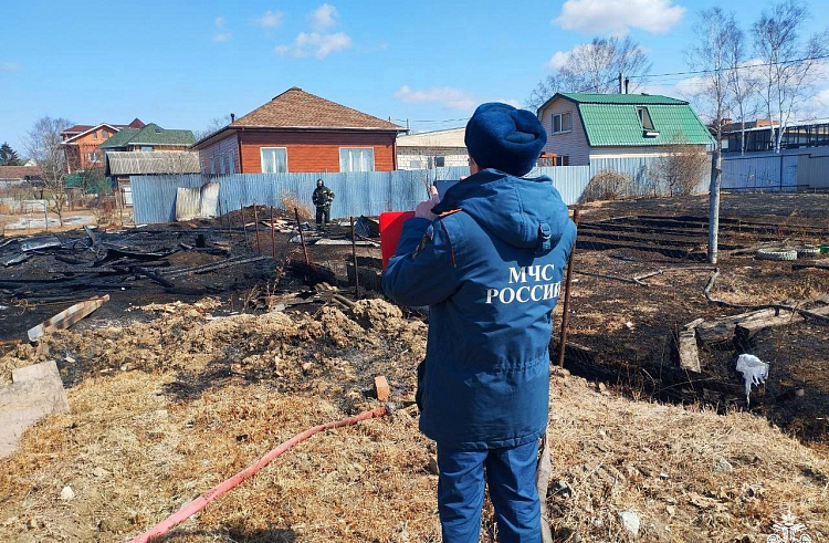 Более 1 миллиона рублей заплатят поджигатели травы в Приморье.